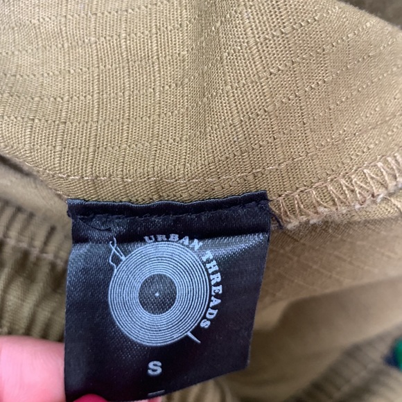 Urban Threads Cargo Shorts - Picture 9 of 11